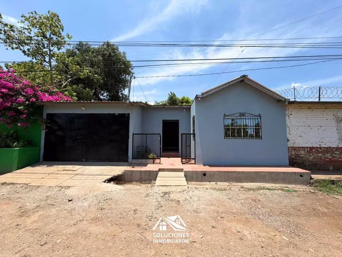 SE VENDE CASA REMODELADA | UBICADA EN ATIQUIZAYA, AHUACHAPÁN