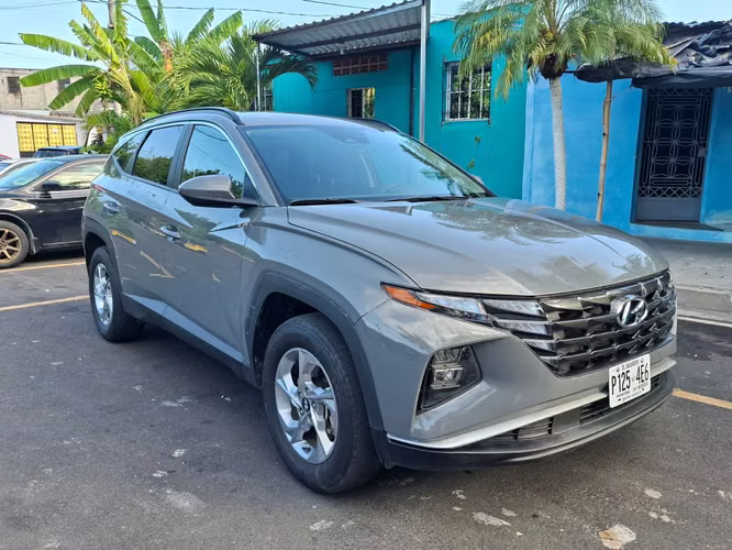 Hyundai Tucson AWD 2024 (Bolsas de aire buenas y 45k de millas reales)