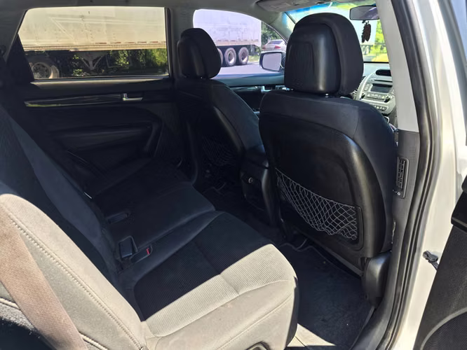 CHULA KIA SORENTO 2014 AUTOMÁTICA  - Imagen 6