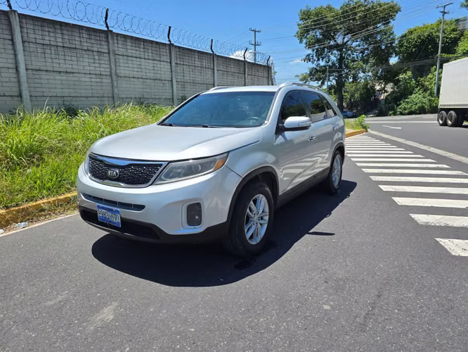 CHULA KIA SORENTO 2014 AUTOMÁTICA  - Imagen 3