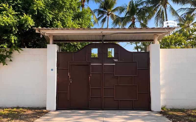 Vta. | Casa Frente al Mar | A Puerta Cerrada | Playa Las Flores | La Libertad - Imagen 2