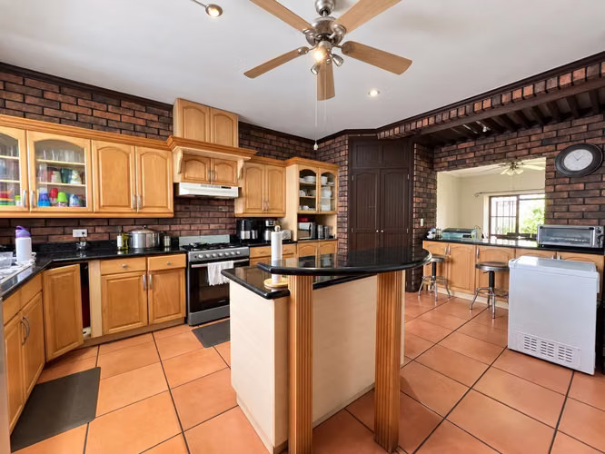 Alquiler de Casa en Cumbres de Cuscatlán - Imagen 6