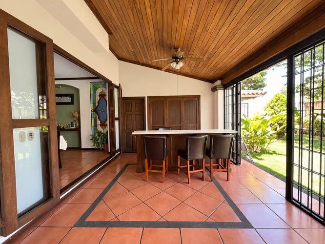 Alquiler de Casa en Cumbres de Cuscatlán - Imagen 3