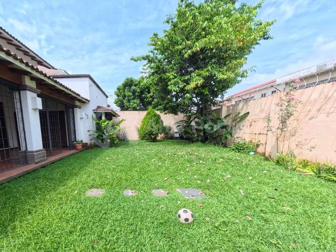 Alquiler de Casa en Cumbres de Cuscatlán