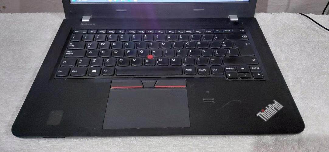 VENDO LAPTOP SLIM LENOVO THINKPAD iCORE 3 4GB RAM Y 120GB DISCO  - Imagen 3