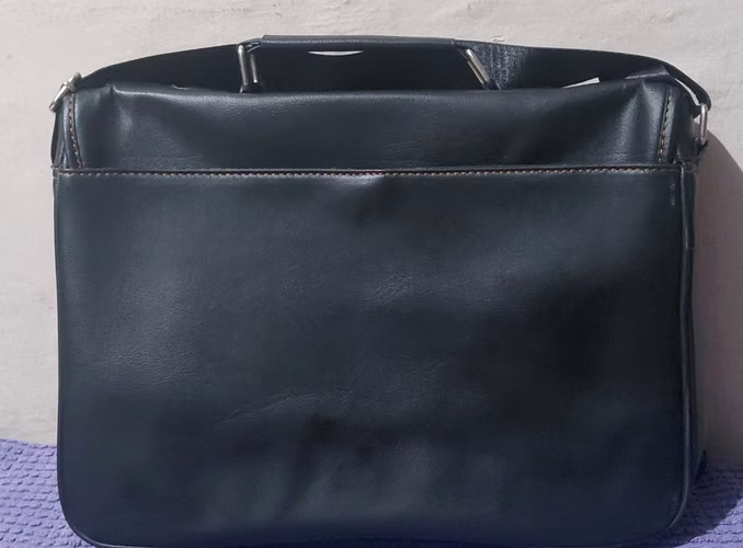 VENDO MALETIN EJECUTIVO MARCA CARVEN NITIDO  - Imagen 5