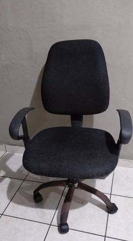 SELL SECRETARIAL CHAIR FOR SPARE OR LIFT
