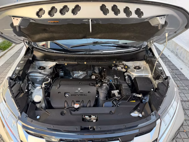 MITSUBISHI OUTLANDER SPORT 2024 SE BOLSAS BUENAS (TODAS)