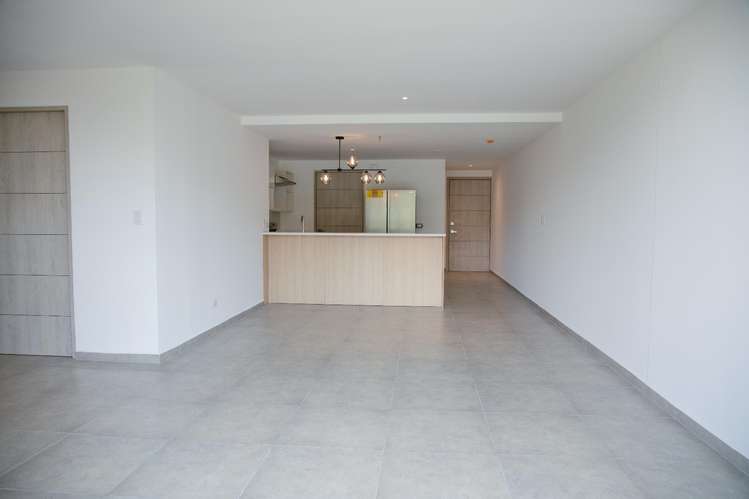 ALQUILER APARTAMENTO CON LÍNEA BLANCA EN TORRE ARTEA NUEVO CUSCATLÁN  - Imagen 4