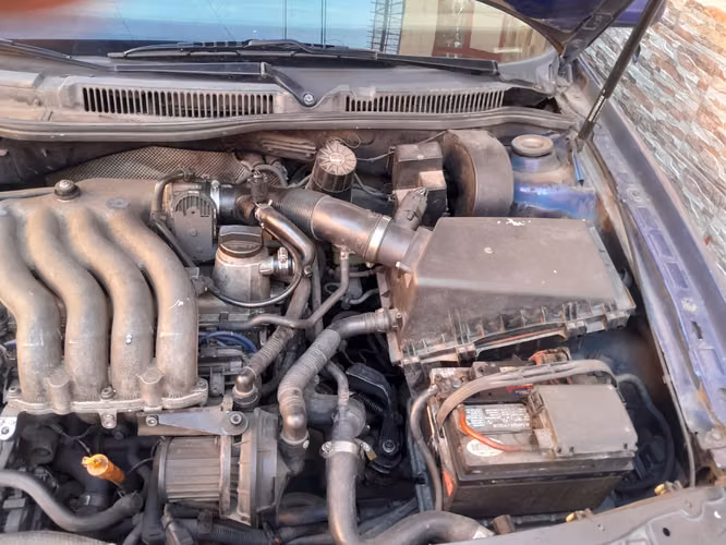 Vendo Volkswagen Golf mk4 - Imagen 2