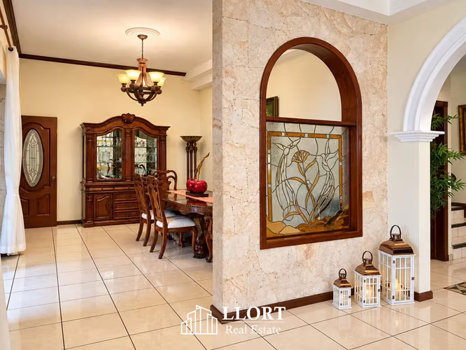Casa en VENTA en Cumbres de Cuscatlán - Imagen 3
