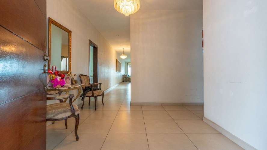 AMPLIA CASA EN VENTA CON ESPECTACULAR VISTA A LA CIUDAD/ URBANIZACION CUMBRES DE LA ESCALON / SAN SALVADOR  - Imagen 18