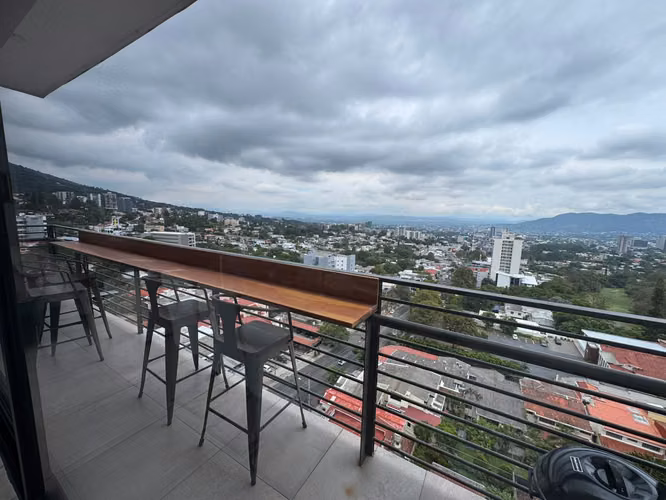 LINDO APARTAMENTO FULL MUEBLES CONDOMINIO 105, ESCALÓN  CON PRECIOSA VISTA A LA CIUDAD  - Imagen 13