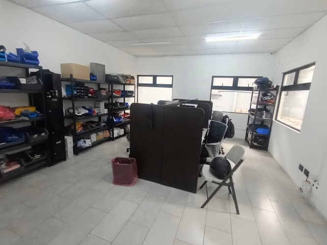 INVERSIONISTA!! BODEGA EN VENTA  OFIBODEGAS NEJAPA, FÁCIL ACCESO Y EN PRIVADO - Imagen 5