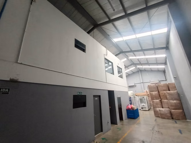 INVERSIONISTA!! BODEGA EN VENTA  OFIBODEGAS NEJAPA, FÁCIL ACCESO Y EN PRIVADO - Imagen 11