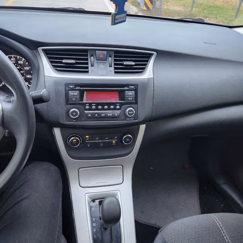 Nissan sentra 2015