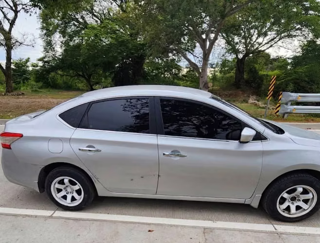 Nissan sentra 2015