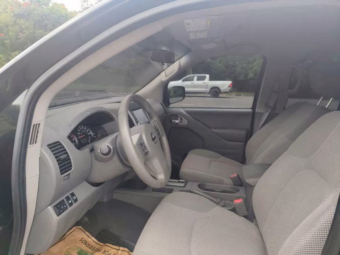  NISSAN FRONTIER DOBLE CABINA  2019, 4X4,PIÑON DE MONTAÑA,BOLSAS FRONTALES BUENAS, TARJETA A MI NOMBRE SI VE EL ANUNCIO 