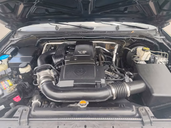  NISSAN FRONTIER DOBLE CABINA  2019, 4X4,PIÑON DE MONTAÑA,BOLSAS FRONTALES BUENAS, TARJETA A MI NOMBRE SI VE EL ANUNCIO 