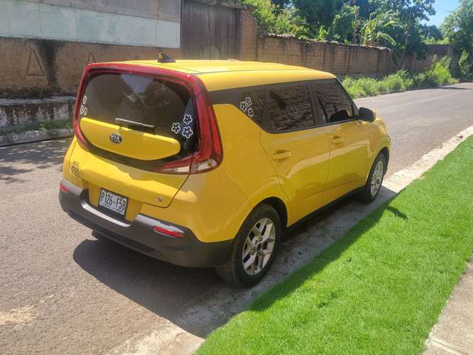 VENDO KIA SOUL 2020