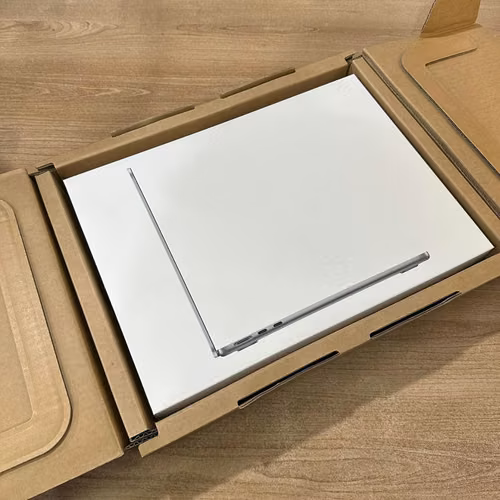 MacBook Air M3 — 2024