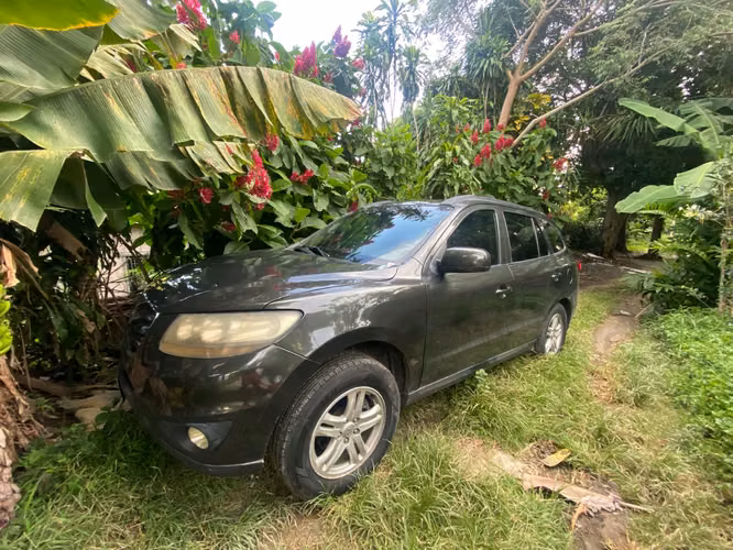 Vendo Hyundai Sana fe a buen precio 