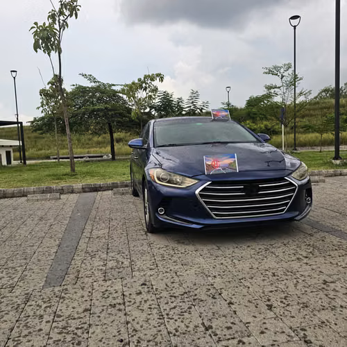  HERMOSO HYUNDAI ELANTRA 2018     - Imagen 14