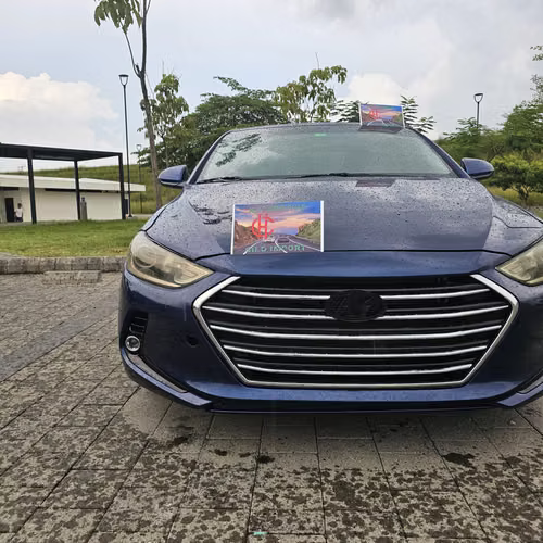  HERMOSO HYUNDAI ELANTRA 2018     - Imagen 12