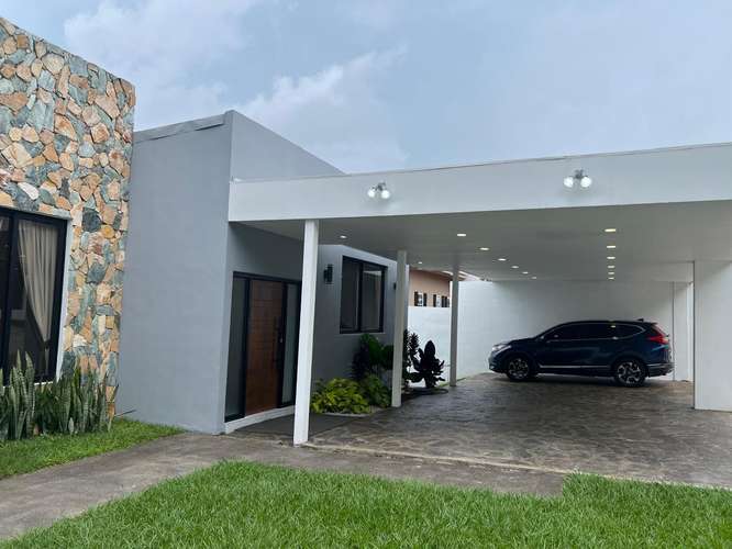 SE VENDE O SE ALQUILA CASA RESIDENCIAL LA MONTAÑA II, SANTA TECLA, MODERNA A ESTRENAR, tiene 1,825v2 de terreno y 680 mt - Imagen 4