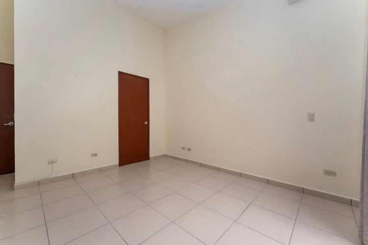 Se Alquila Casa en Bosques de Lourdes, Colón  - Imagen 3