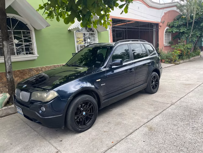 Bonita BMW 