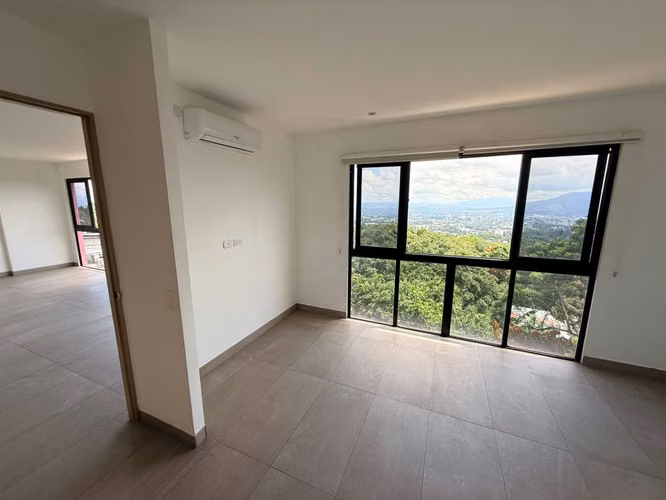 SE ALQUILA APARTAMENTO VISTAS DE MASFERRER ESCALON, SINMUEBLES -Tiene 110 mts2   -3 Habitaciones Habitación principal co - Imagen 8
