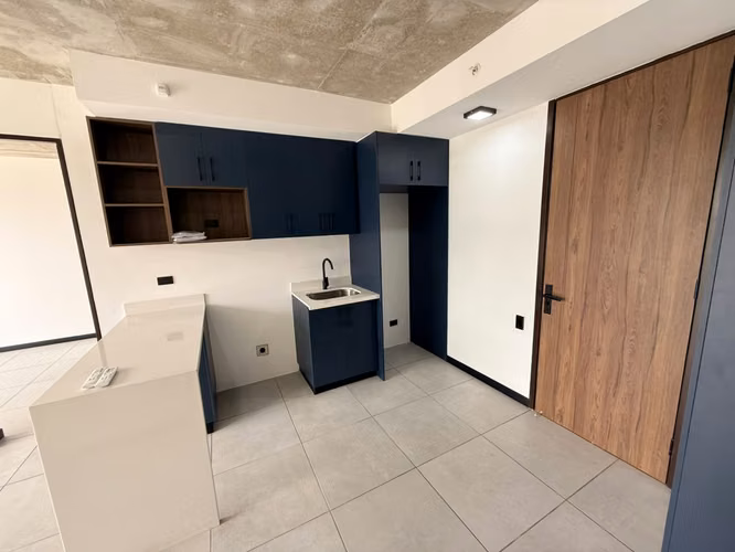 SE ALQUILA APARTAMENTO TORRE CITALA HAUS, SIN MUEBLES, COLONIA ESCALON, Carcaterísticas:  -Cocina, comedor y sala integr - Imagen 4