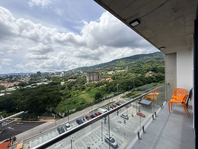 SE ALQUILA APARTAMENTO TORRE CITALA HAUS, FULL-AMUEBLADO, COLONIA ESCALON, NIVEL ALTO CON VISTA  Carcaterísticas:  -Coci - Imagen 2