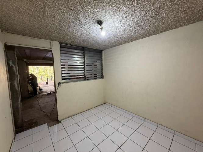 SE VENDE CASA SOBRE CALLE EL PROGRESO, inmueble con alto potencial, Terreno tiene 562.59 varas² y de Construcción: 261.6 - Imagen 15
