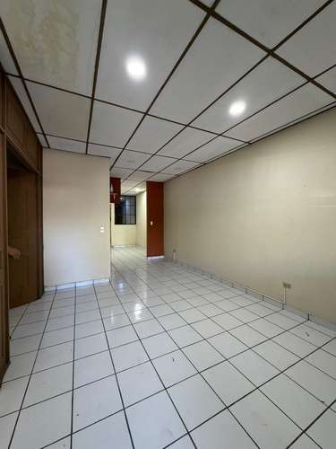 SE VENDE CASA SOBRE CALLE EL PROGRESO, inmueble con alto potencial, Terreno tiene 562.59 varas² y de Construcción: 261.6 - Imagen 13