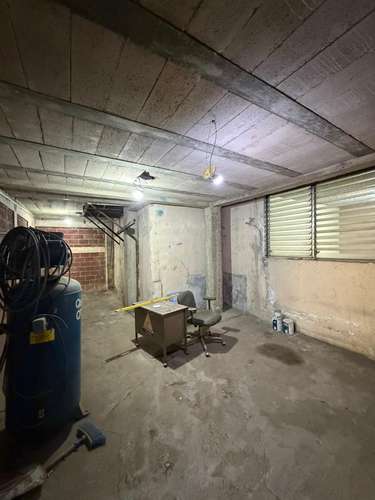 SE VENDE CASA SOBRE CALLE EL PROGRESO, inmueble con alto potencial, Terreno tiene 562.59 varas² y de Construcción: 261.6 - Imagen 3