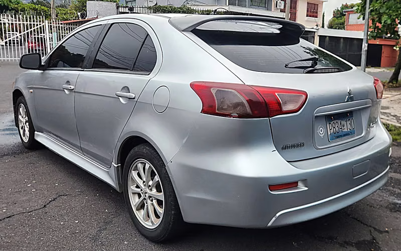 MITSUBISHI LANCER SPORTBACK 2013 AUTOM RINES AC MOTOR 2.0 ECODRIVE ACEPTO AUTO A CUENTA 