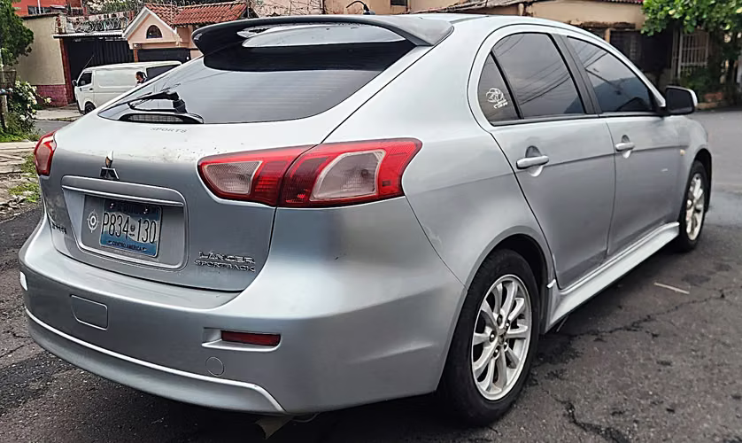 MITSUBISHI LANCER SPORTBACK 2013 AUTOM RINES AC MOTOR 2.0 ECODRIVE ACEPTO AUTO A CUENTA 