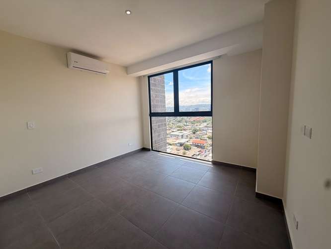  SE ALQUILA APARTAMENTO 8.VII HOMES ESCALÓN, CON LÍNEA BLANCA  * tiene 120 m² * Vestíbulo * Sala y comedor * Cocina Open - Imagen 6