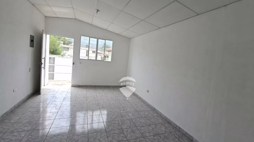 10 locales en alquiler entero, Colonia Miramonte, San Salvador - Imagen 3