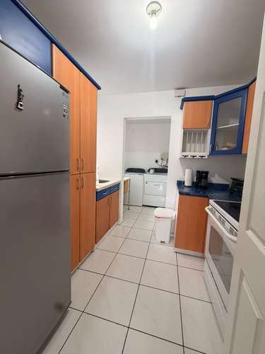 SE VENDE APARTAMENTO COLONIA ESCALÓN, a puerta cerrada, (parte media) •Área interna: 84 m² + 2 parqueos •Ubicado en terc - Imagen 3