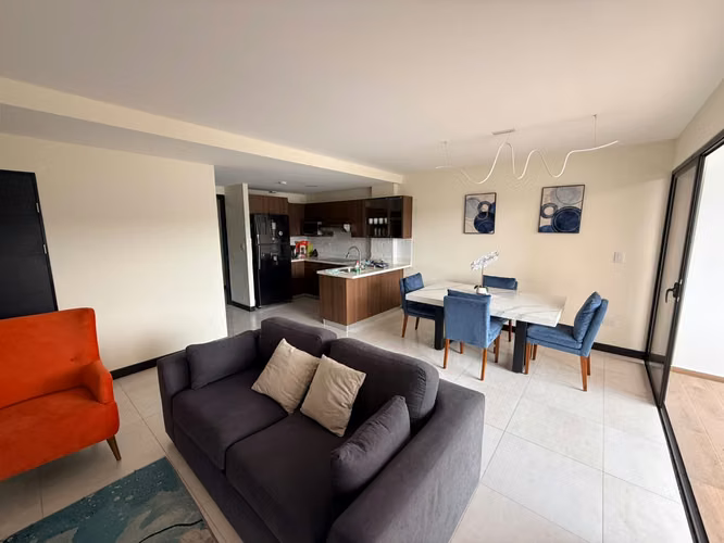 SE ALQUILA APARTAMENTO TORRE FAUVE, AMUEBLADO, tiene 95mts2, de 2 habitaciones, área de estudio, área de lavado, 2 parqu - Imagen 6