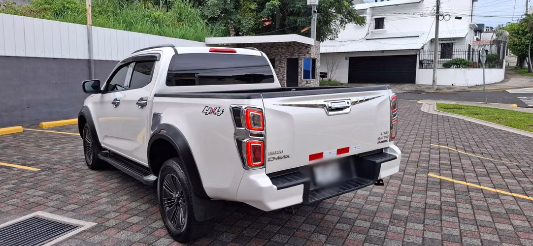 ISUZU D-MAX HIGHLANDER 3.0DI ¡IMPECABLE!