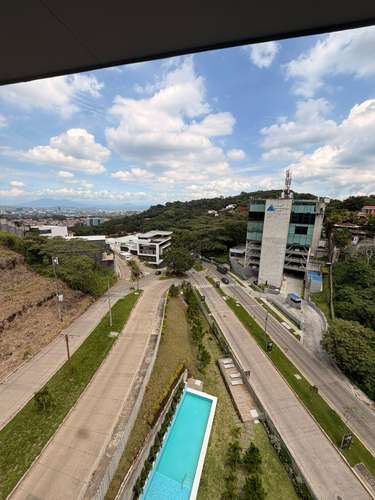 SE ALQUILA PENTHOUSE EN PARK TOWER CON LIENA BLANCA Tiene 162.05 m² Características: * 3 habitaciones con A/C * 3 baños  - Imagen 9