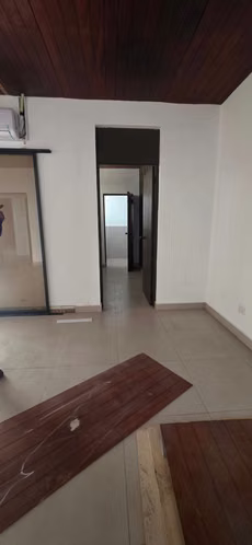 Alquilo casa en Escalon para clínicas médicas  - Imagen 10