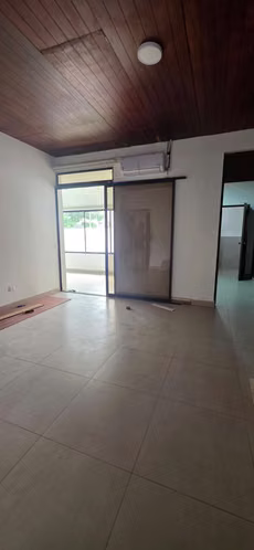 Alquilo casa en Escalon para clínicas médicas  - Imagen 8