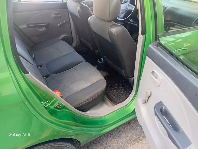 KIA PICANTO 2005  Standard de Agencia  4 puertas  Motor 1.1 Super Económico  Rines Especiales  Llantas Nuevas. - Imagen 9