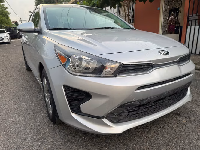KIA RIO LX 2021 - Imagen 3
