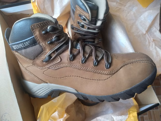 Vendo Botas caterpillar nuevos 